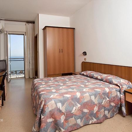 Hotel Spiaggia Gatteo a Mare Esterno foto