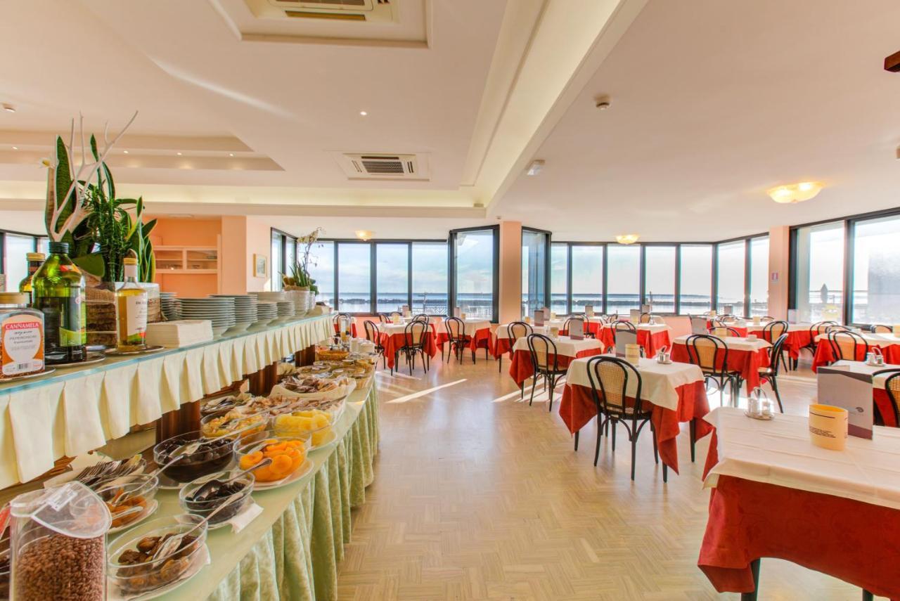 Hotel Spiaggia Gatteo a Mare Esterno foto