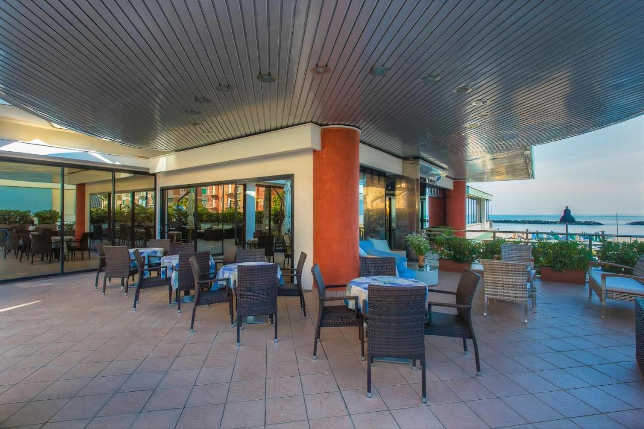 Hotel Spiaggia Gatteo a Mare Esterno foto