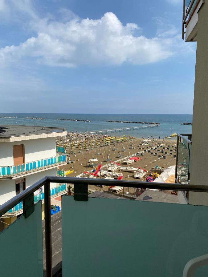 Hotel Spiaggia Gatteo a Mare Esterno foto